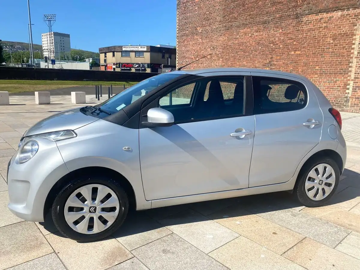2015-citroen-c1-10-vti-feel-5d-big-11