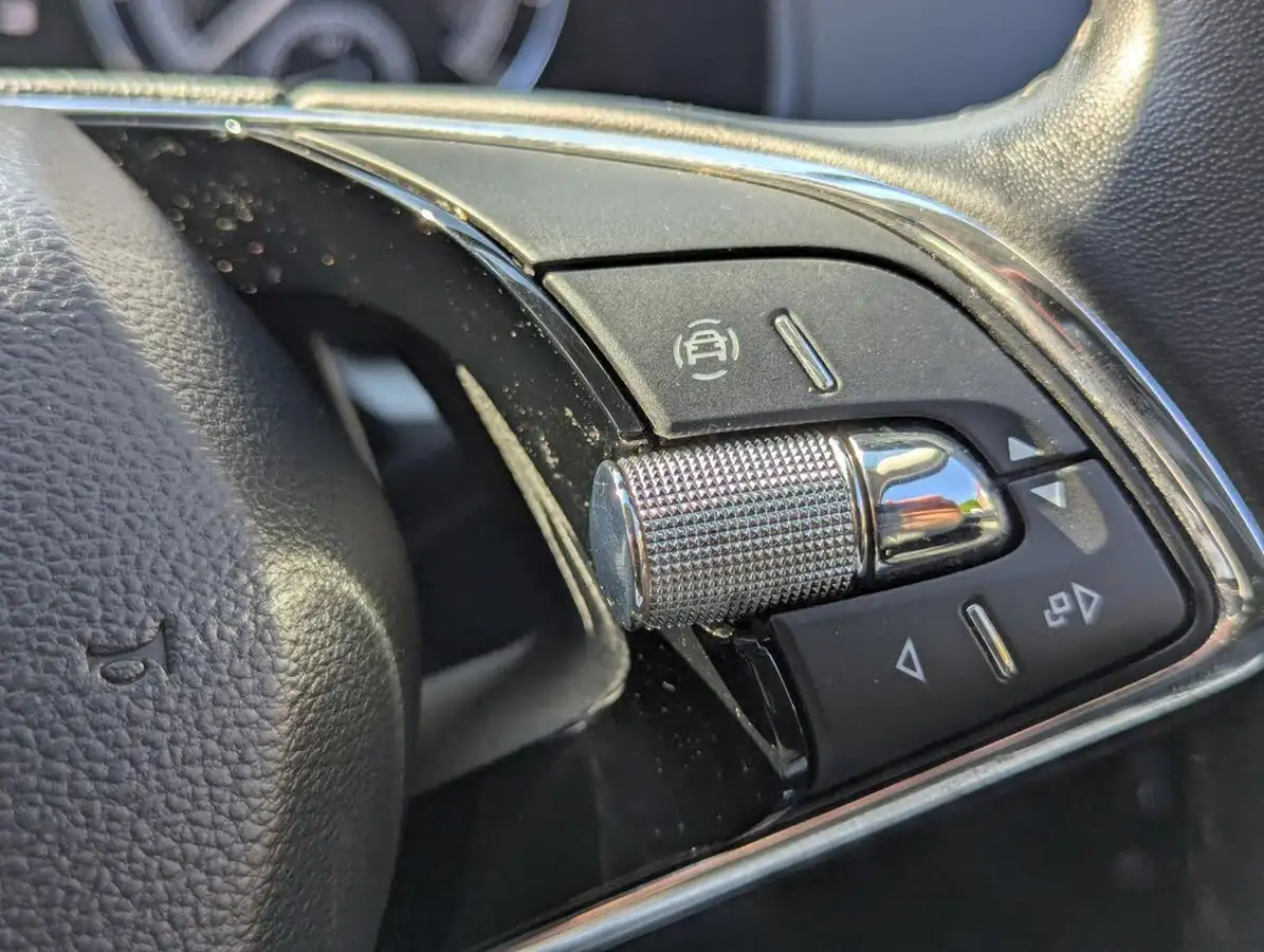 2022-skoda-karoq-15-tsi-se-l-big-15