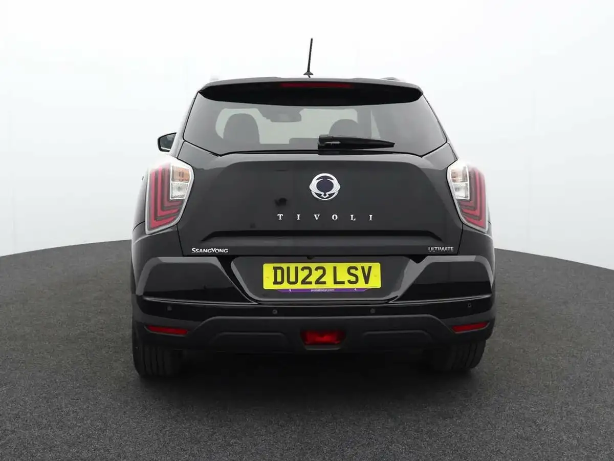 2022-kgm-ssangyong-tivoli-15-ultimate-auto-big-3