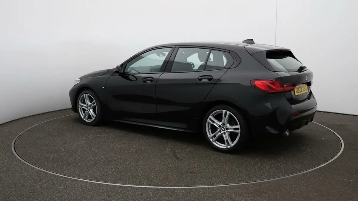 2022-bmw-1-series-15-118i-m-sport-lcp-big-61