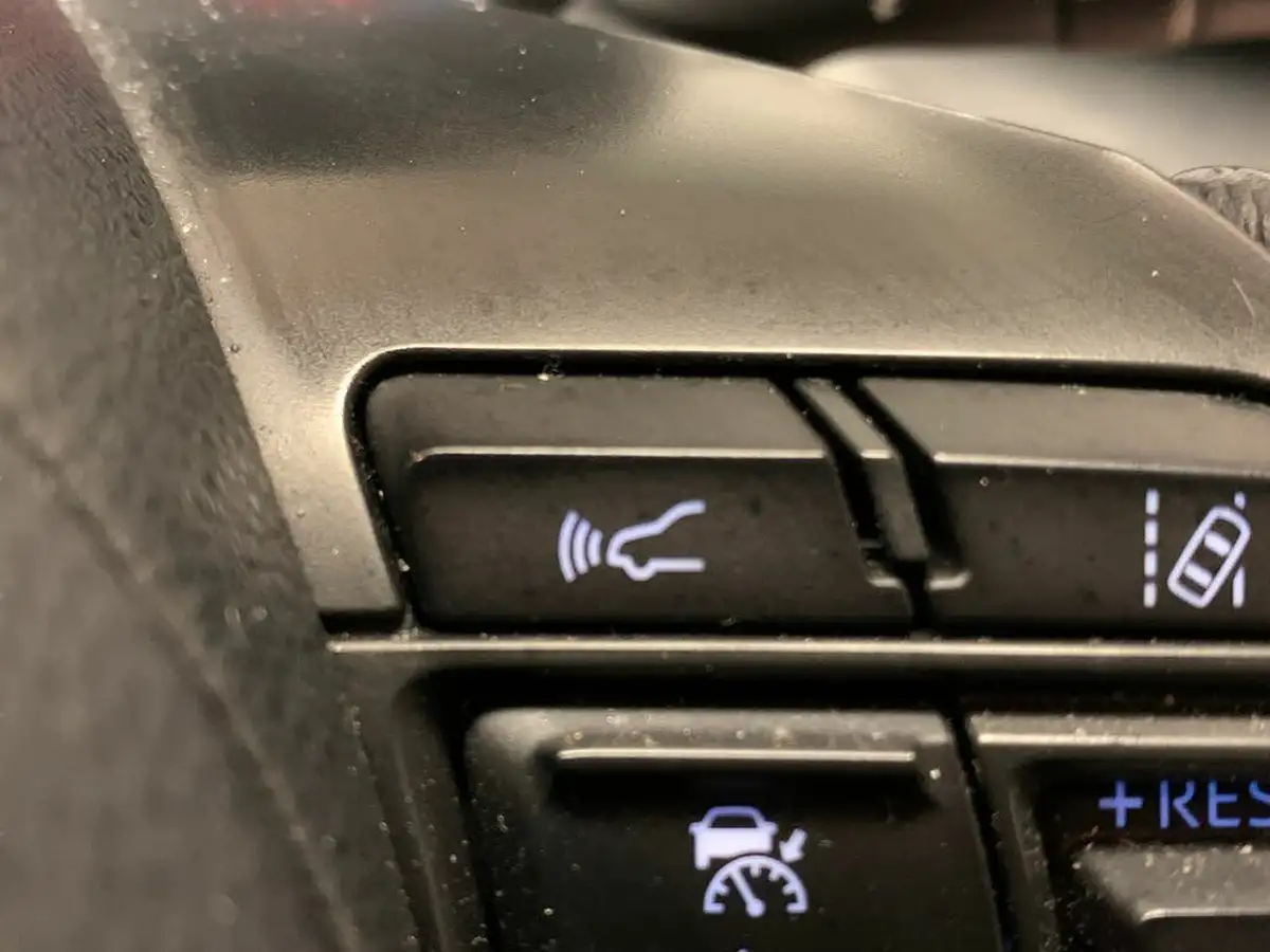2022-toyota-yaris-15-vvt-i-icon-big-21