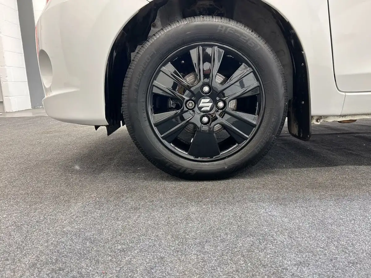 2016-suzuki-celerio-10-sz4-big-34