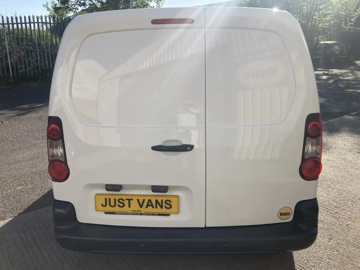 2018-citroen-berlingo-16td-l1625-enterprise-special-edition-panel-big-3