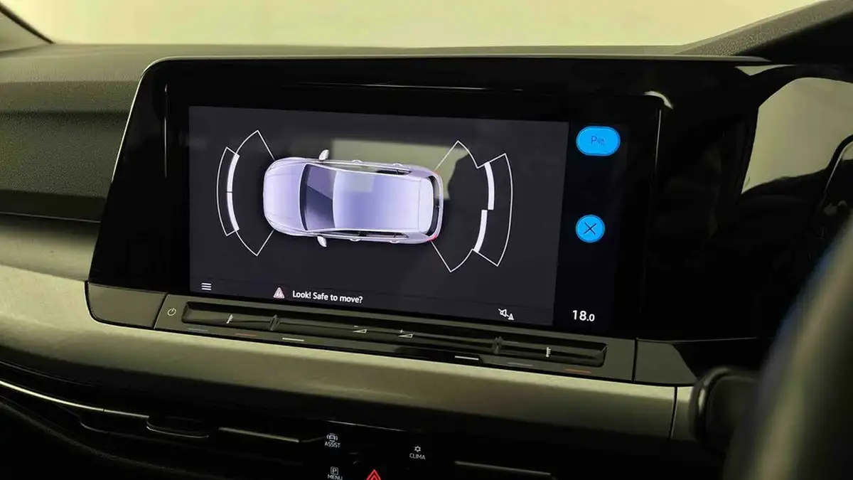 2020-volkswagen-golf-15-tsi-life-150ps-hatchback-big-21