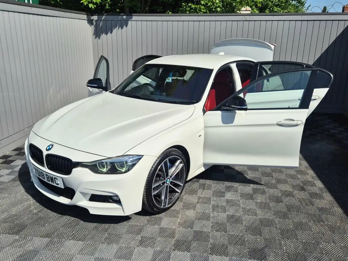 2018-bmw-3-series-20-320i-m-sport-shadow-edition-saloon-4d-auto-big-6