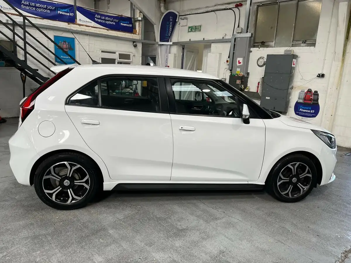 2021-mg-mg3-15-vti-tech-exclusive-nav-big-7