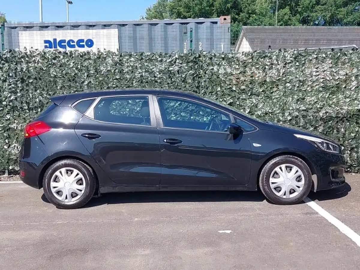 2017-kia-ceed-14-1-big-3