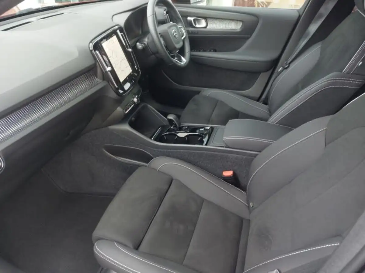 2022-volvo-xc40-e-recharge-plus-228bhp-big-4