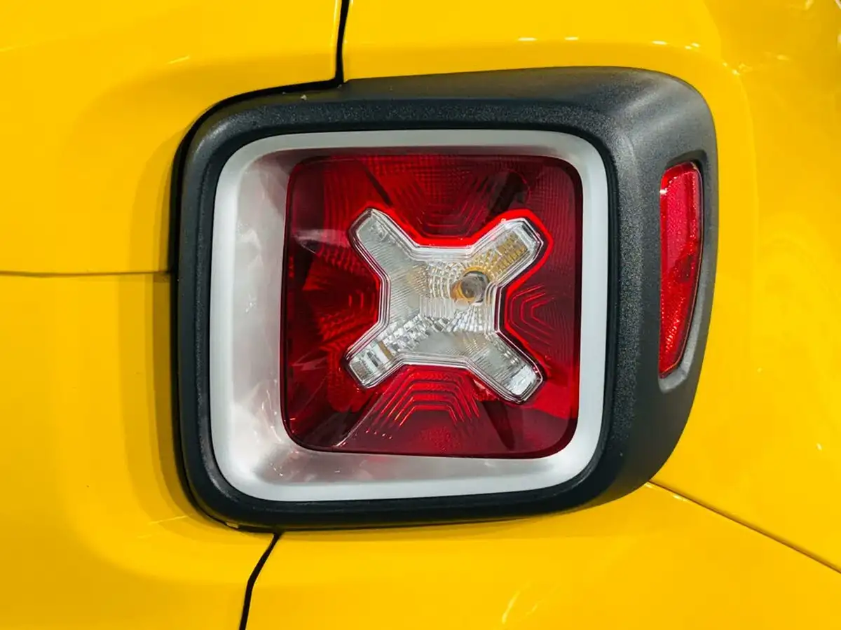 2016-jeep-renegade-14-multiair-ii-limited-168bhp-4x4-1368cc-auto-big-9