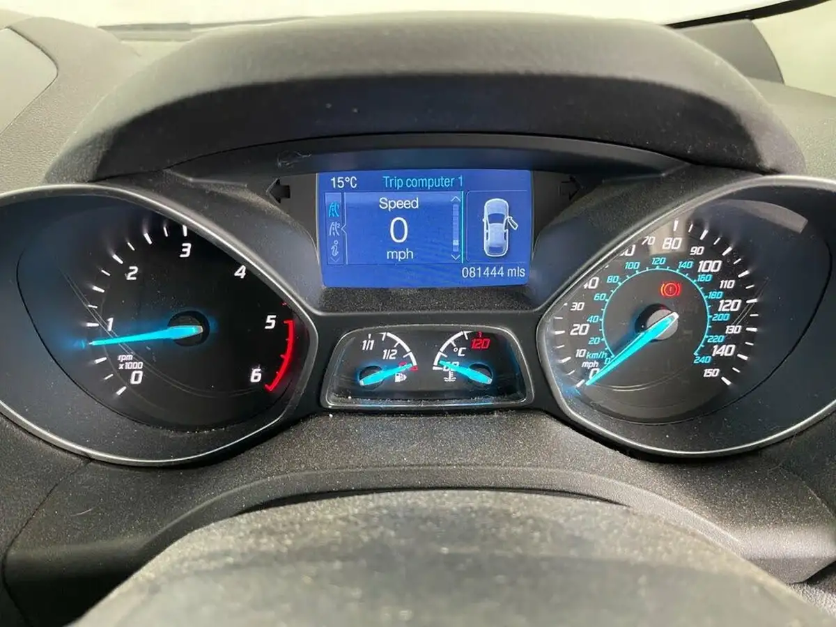 2015-ford-kuga-20tdci-titanium-150ps-big-12