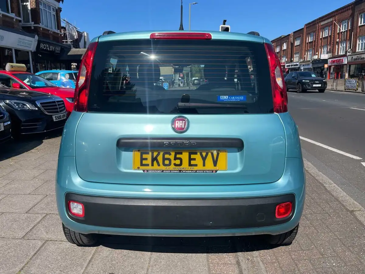 2015-fiat-panda-09-lounge-ss-dualogic-big-9