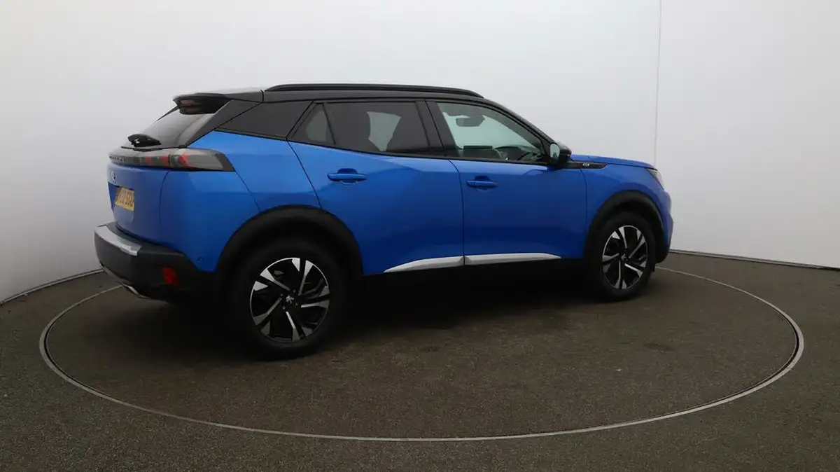 2022-peugeot-2008-suv-12-puretech-gt-big-52
