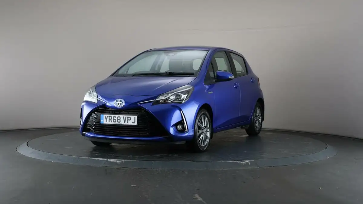 2018-toyota-yaris-15-vvt-i-icon-hybrid-big-44