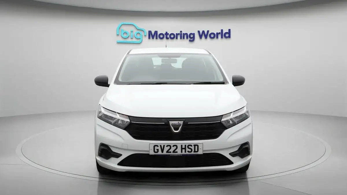 2022-dacia-sandero-10-sce-essential-big-2