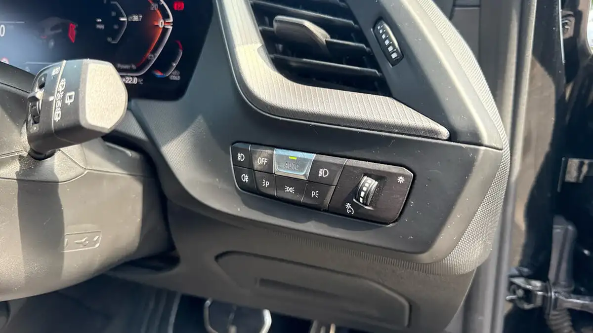 2021-bmw-1-series-15-118i-m-sport-lcp-dct-big-28