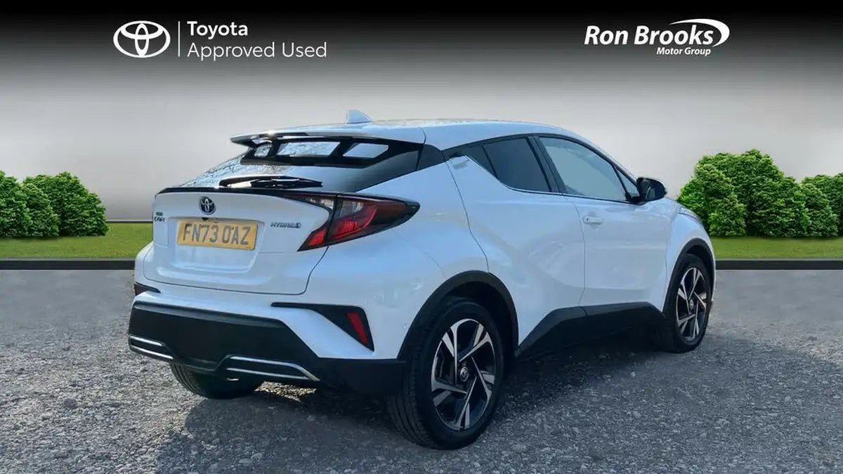 2023-toyota-c-hr-20-vvt-i-design-big-1