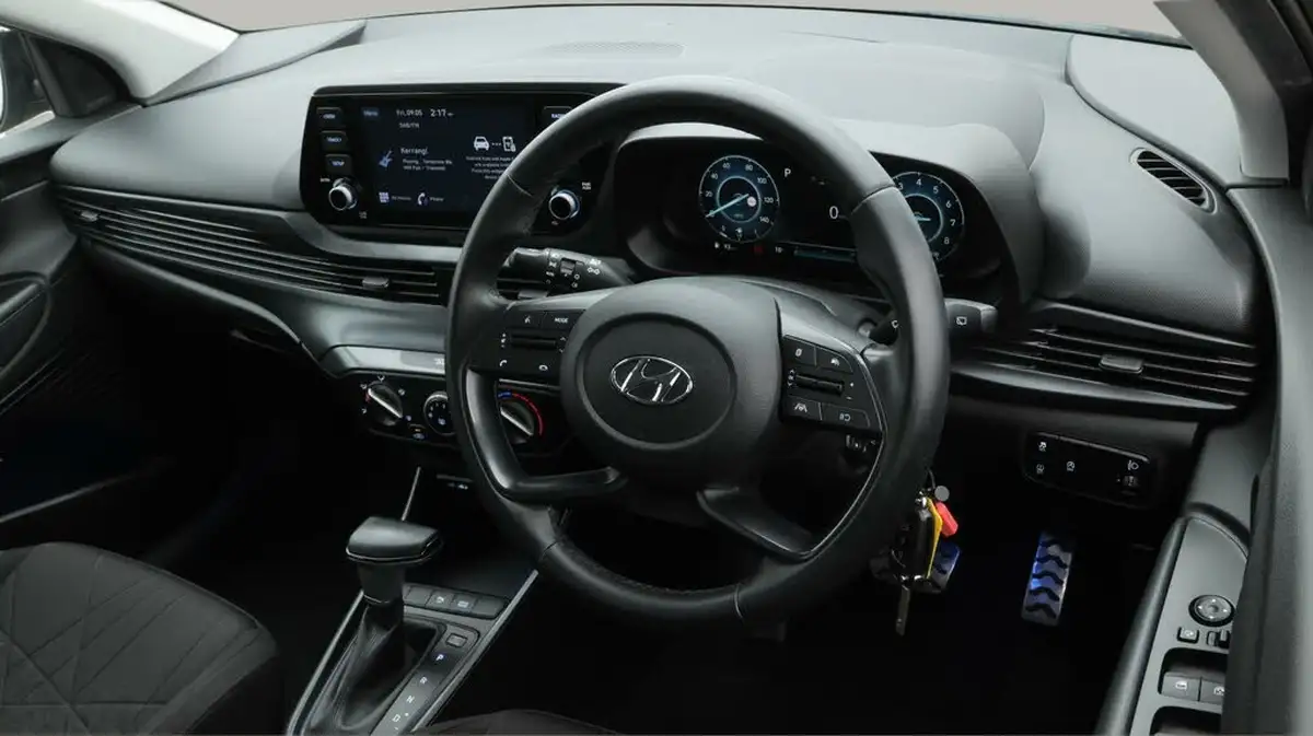 2022-hyundai-bayon-10-t-gdi-se-connect-dct-big-9