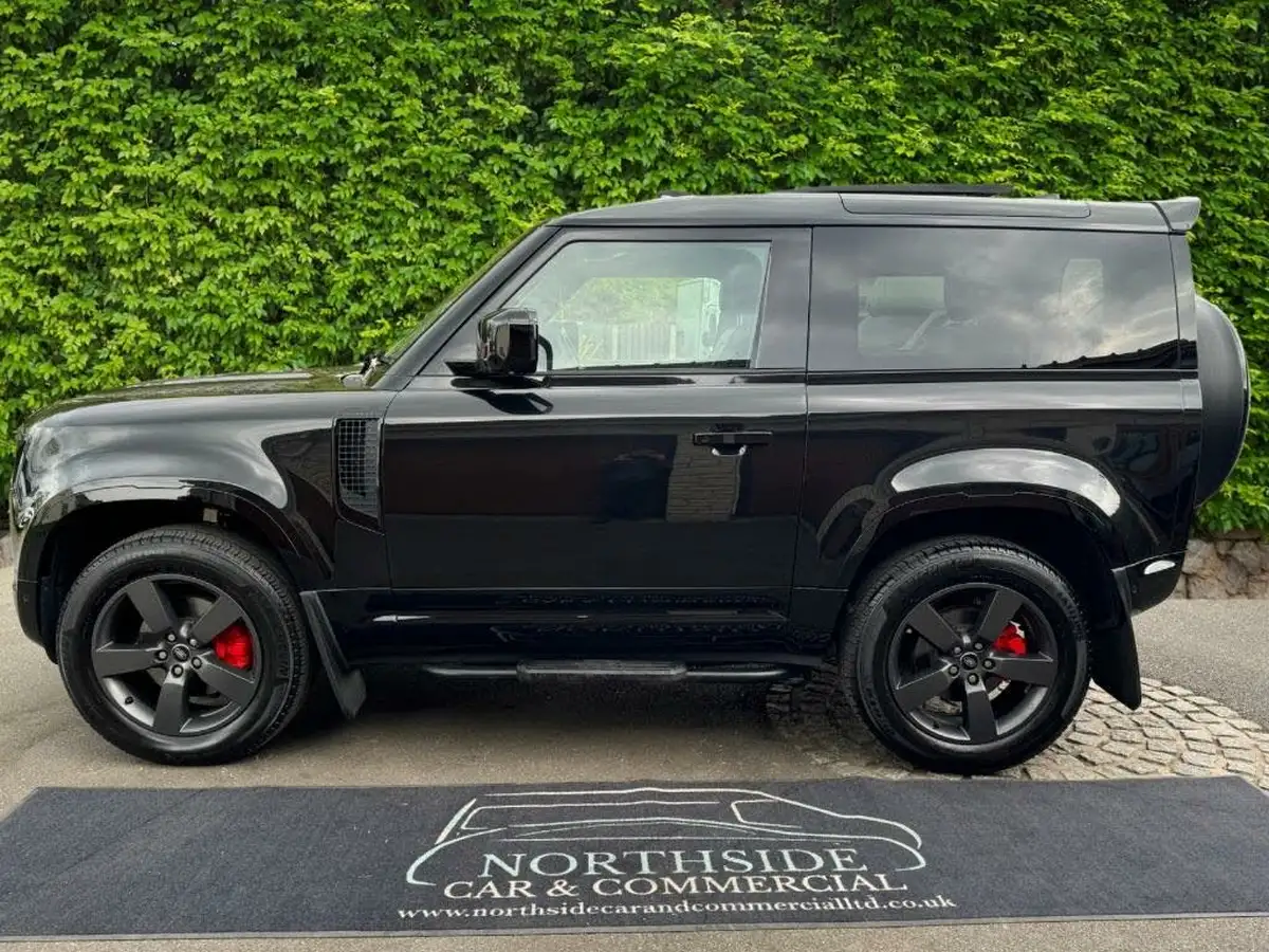 2023-land-rover-90-defender-30-d250-x-dynamic-hse-big-4