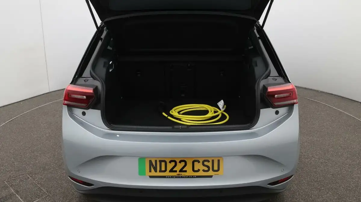 2022-volkswagen-id3-e-max-big-17
