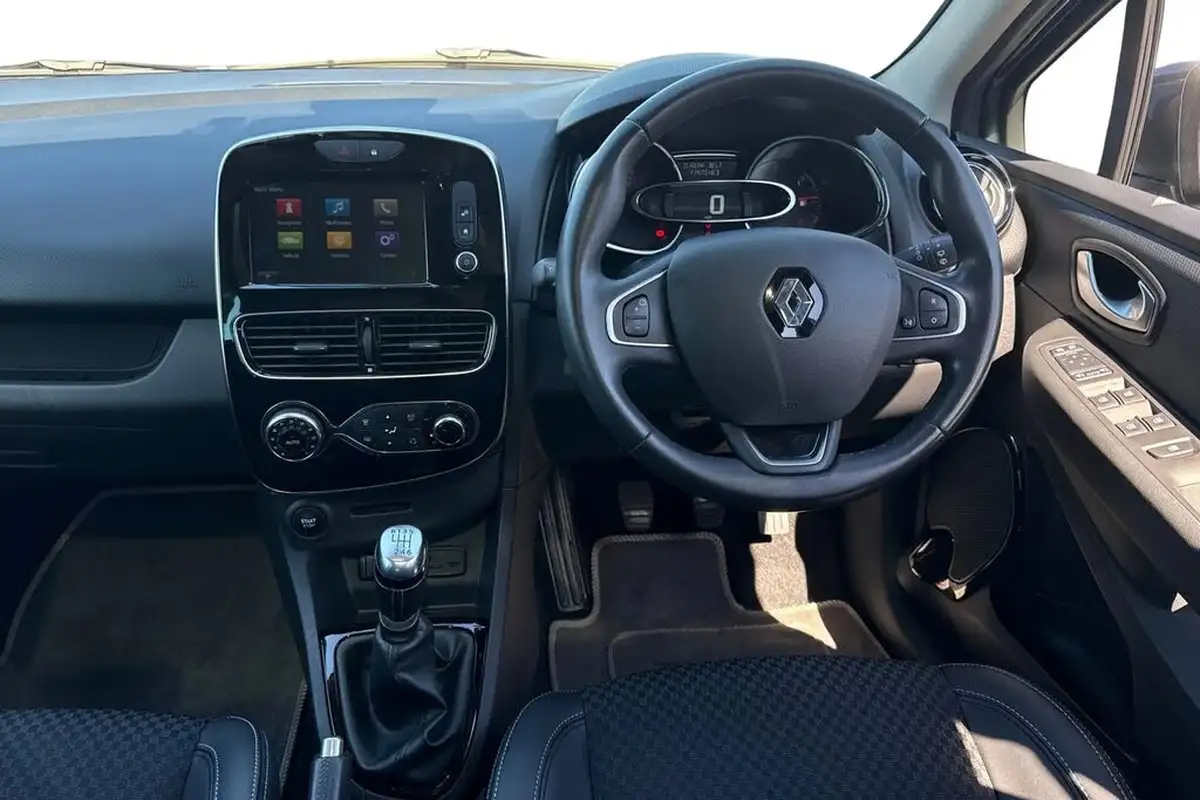 2018-renault-clio-12-tce-dynamique-s-nav-big-17