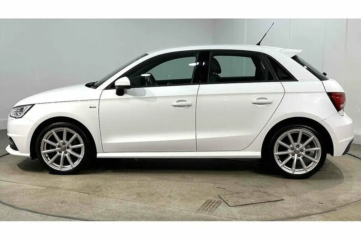 2018-audi-a1-14-tfsi-s-line-nav-125ps-sportback-5d-tronic-big-9