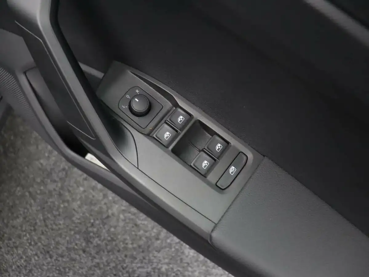 2021-seat-arona-10-tsi-se-technology-110ps-dsg-big-26