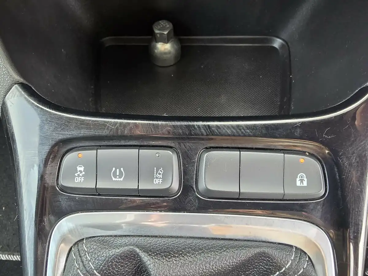 2018-vauxhall-crossland-x-12-se-81ps-big-17