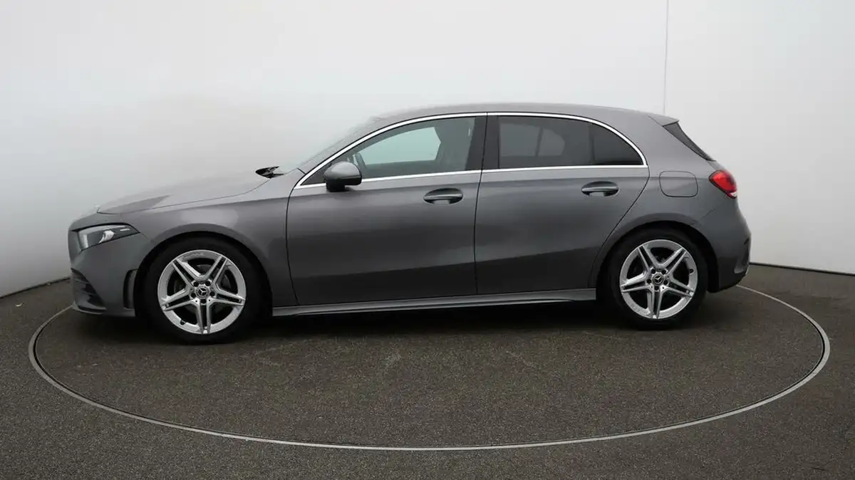 2019-mercedes-benz-a-class-20d-a200d-amg-line-hatchback-5d-big-62
