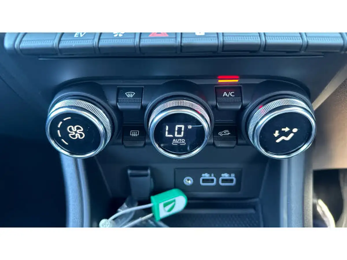2024-renault-captur-16-techno-145ps-full-big-66