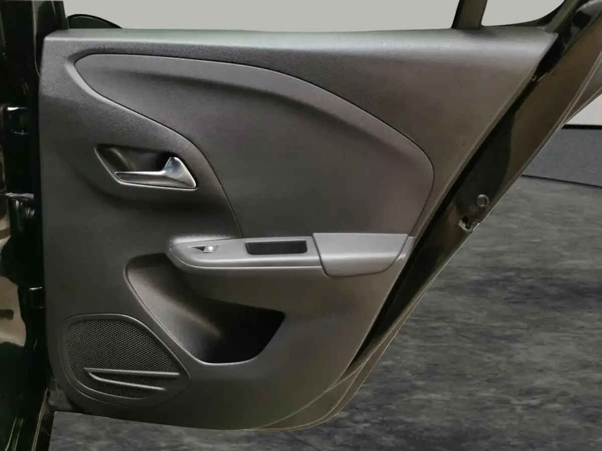 2022-vauxhall-corsa-12-turbo-sri-edition-130ps-auto-big-38
