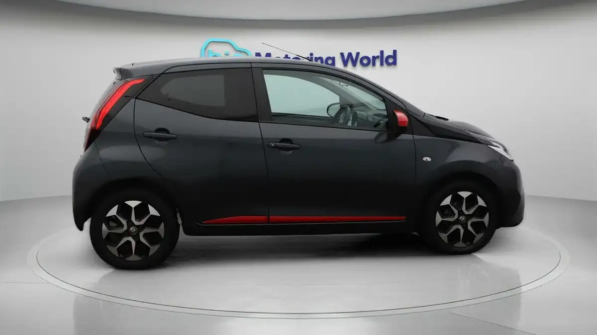 2020-toyota-aygo-10-vvt-i-x-trend-big-8