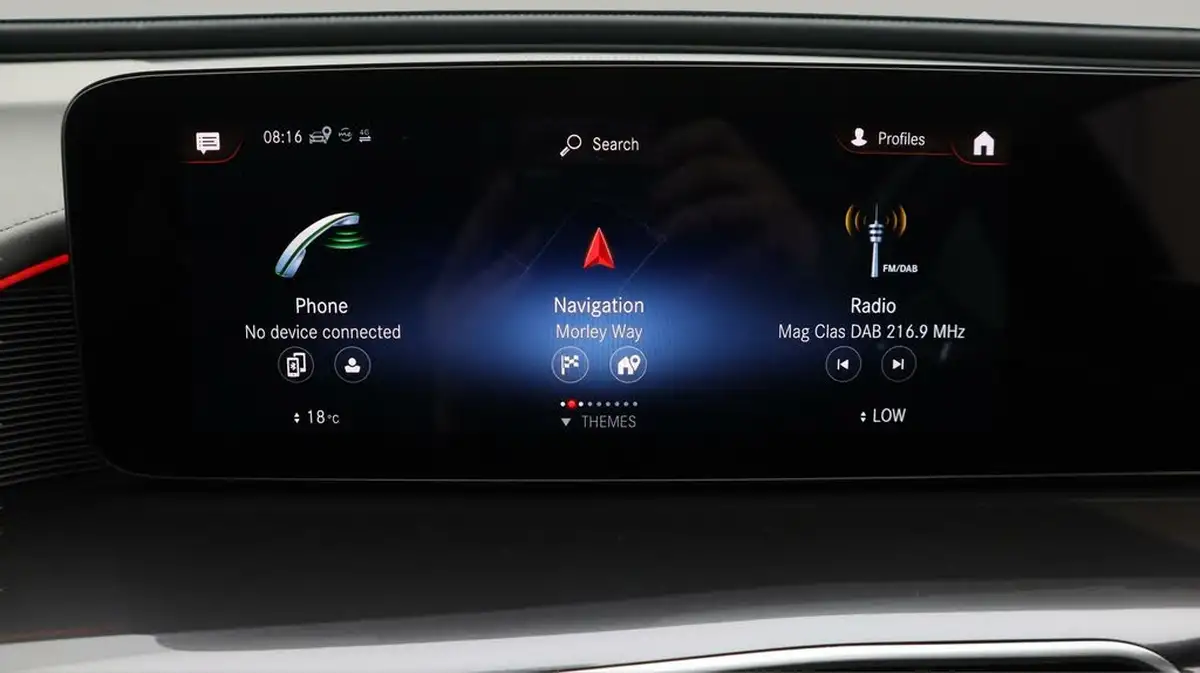 2021-mercedes-benz-eqc-e-eqc-400-amg-line-big-11