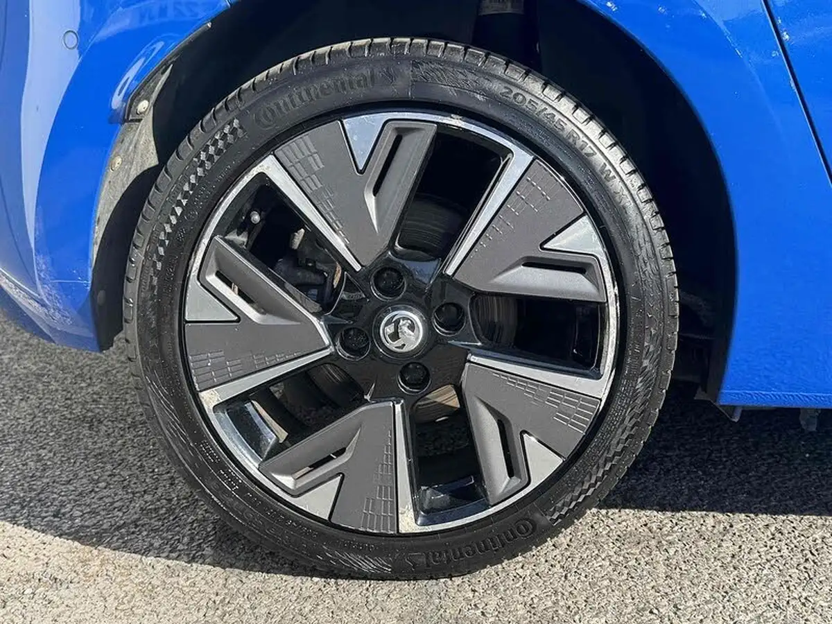 2022-vauxhall-corsa-e-elite-premium-big-4