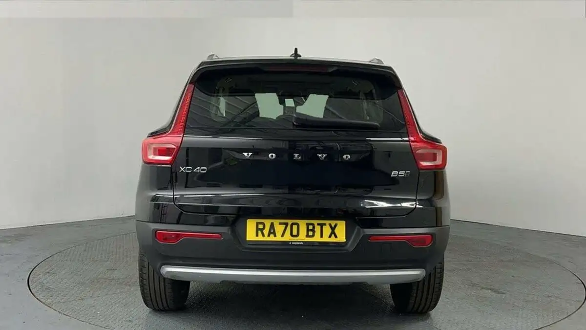 2020-volvo-xc40-20-b5-inscription-pro-big-6
