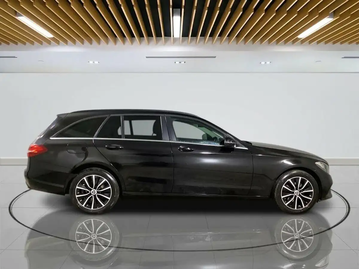 2018-mercedes-benz-c-class-15-c200-se-estate-5d-big-9