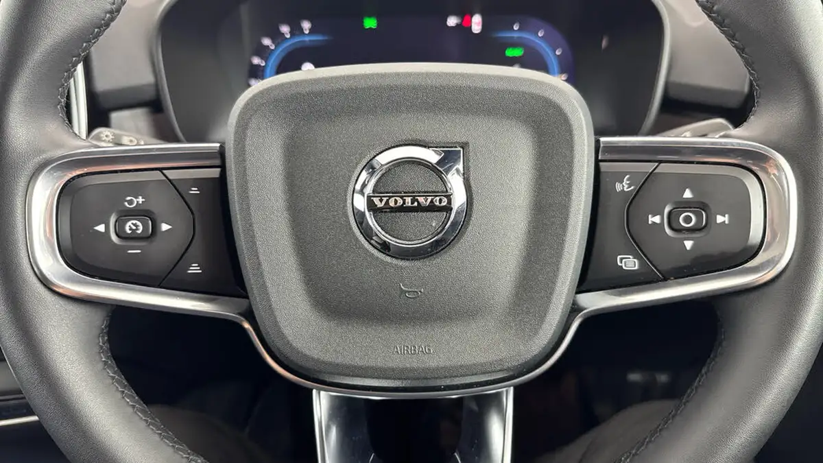 2022-volvo-c40-e-twin-recharge-pro-big-19