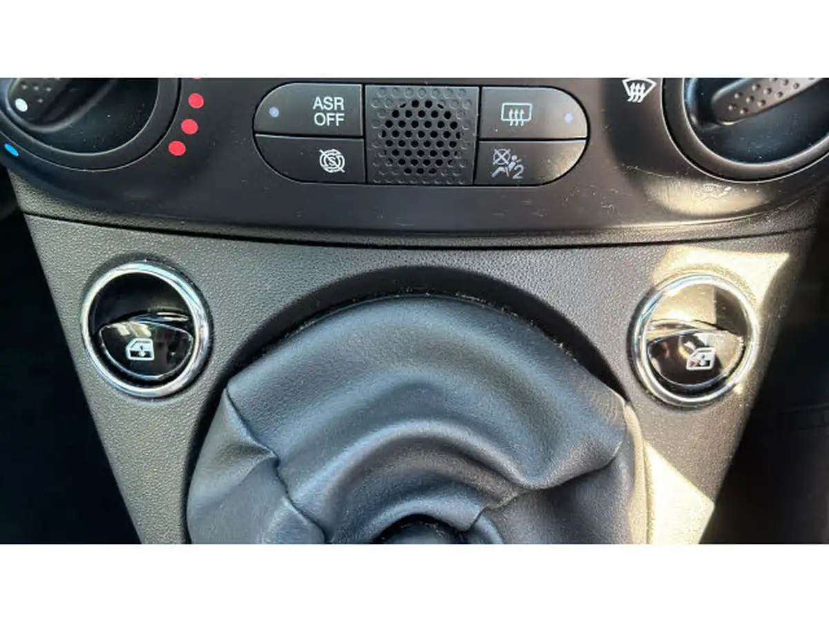 2020-fiat-500-10-lounge-big-25