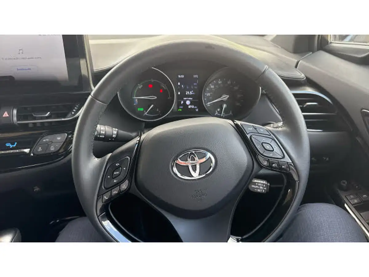 2023-toyota-c-hr-20-vvt-i-design-big-7