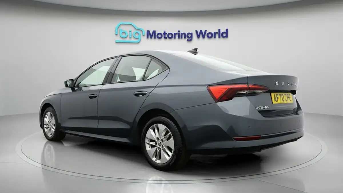 2020-skoda-octavia-15-tsi-se-technology-act-hatchback-big-4