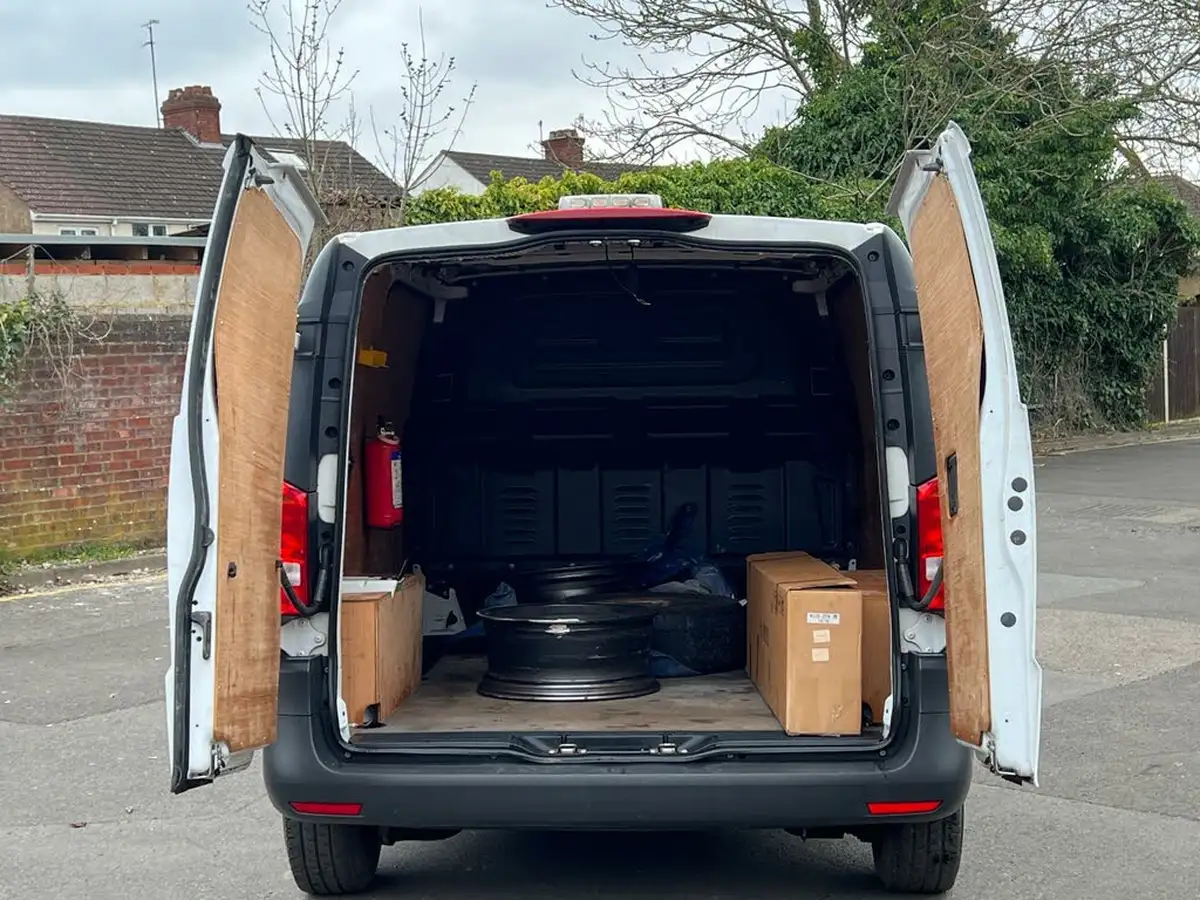 2021-mercedes-benz-vito-18-cdi-110-progressive-l1-panel-big-47