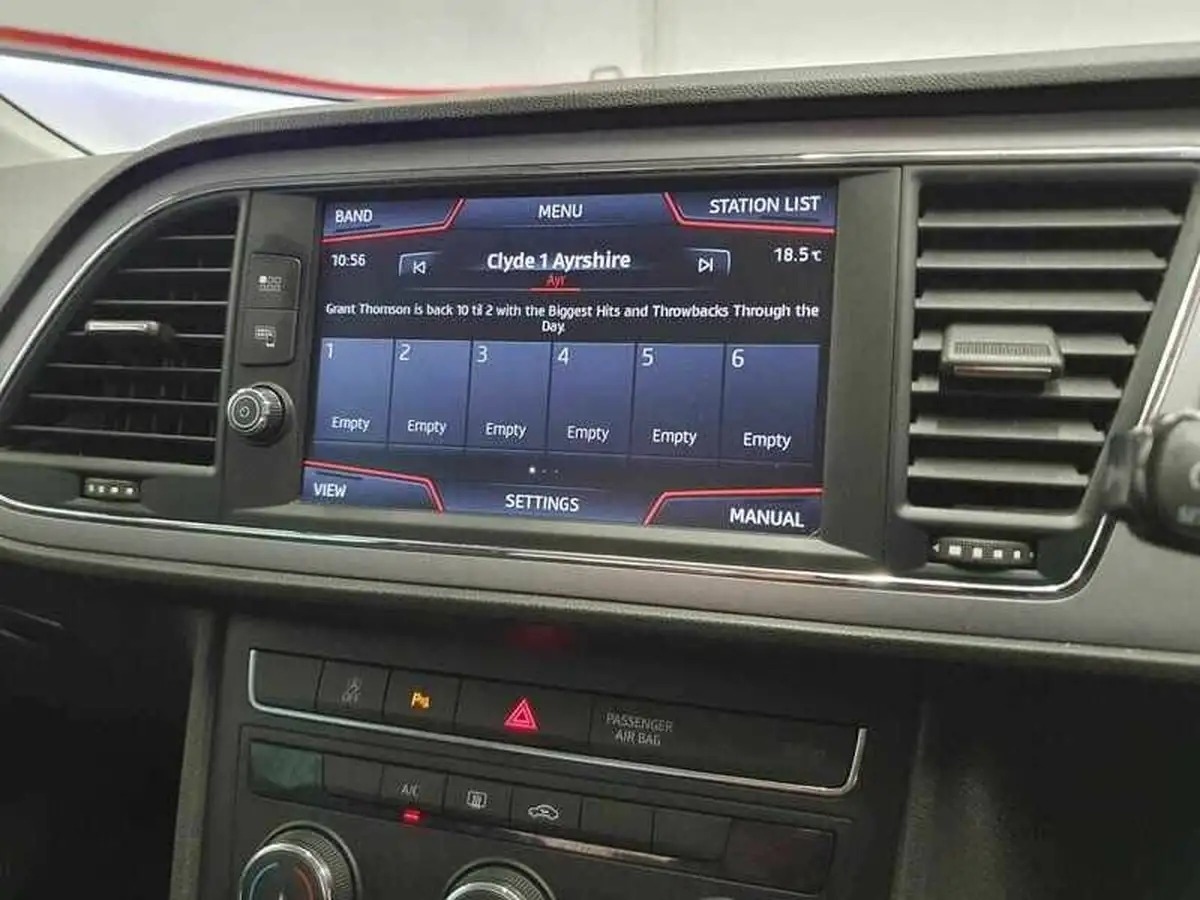 2019-seat-leon-15-tsi-evo-se-dynamic-hatchback-big-16