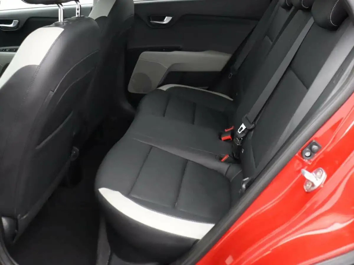 2019-kia-stonic-10-t-gdi-4-big-28