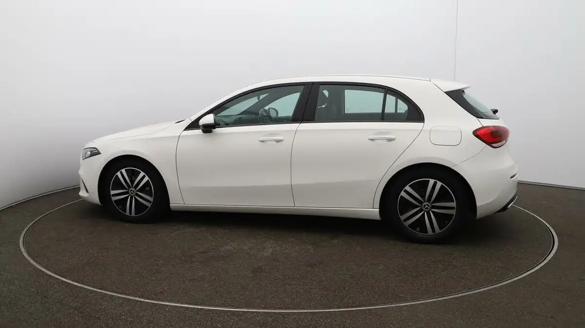 2021-mercedes-benz-a-class-15d-a180d-sport-hatchback-5d-7g-dct-big-56