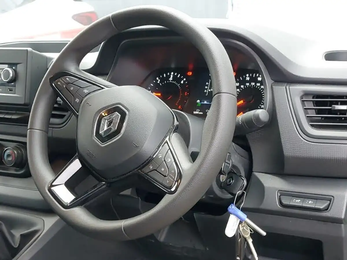 2022-renault-trafic-20dci-sl28-130-business-big-6