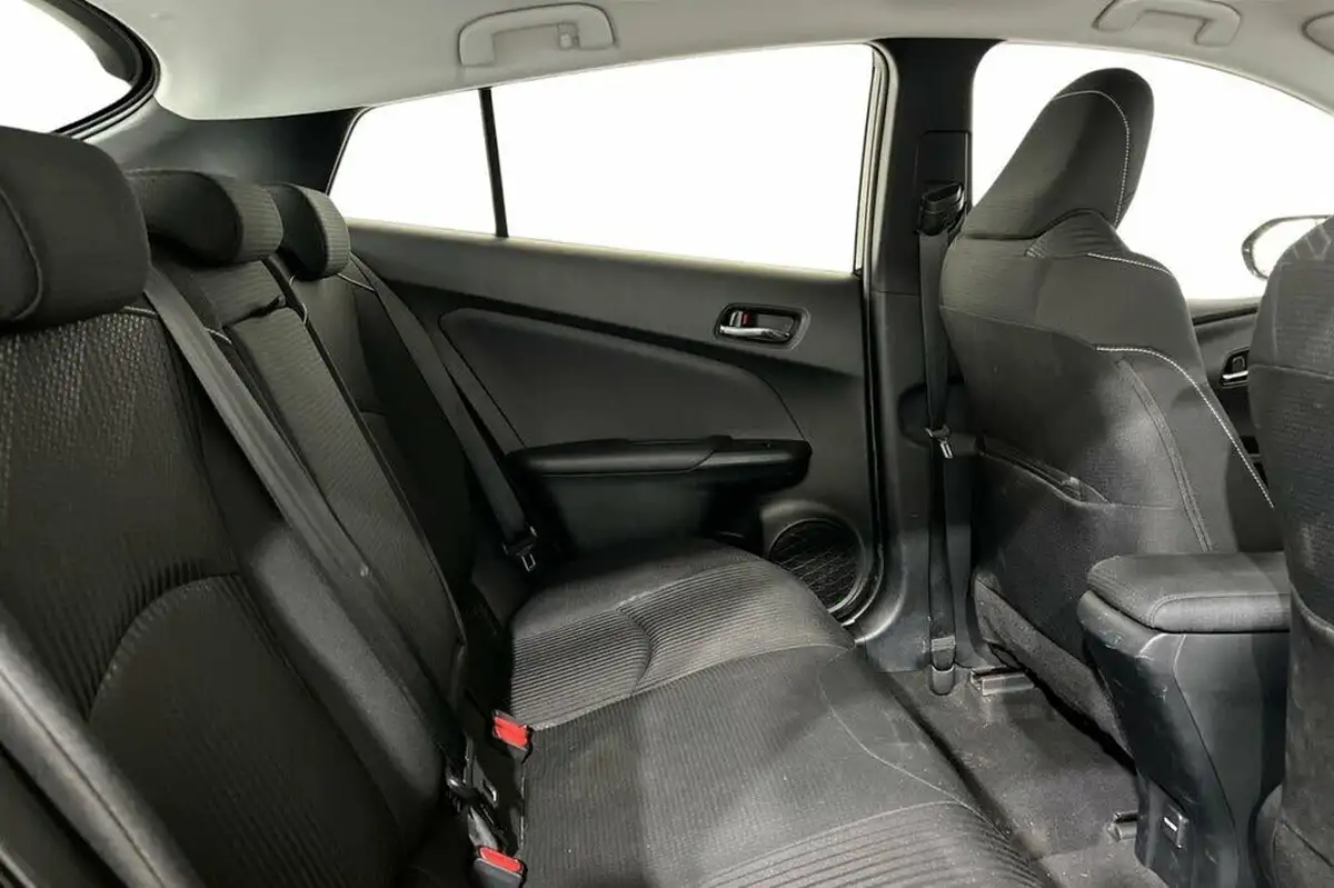 2021-toyota-prius-18-vvt-i-business-edition-plus-15in-alloys-cvt-big-9