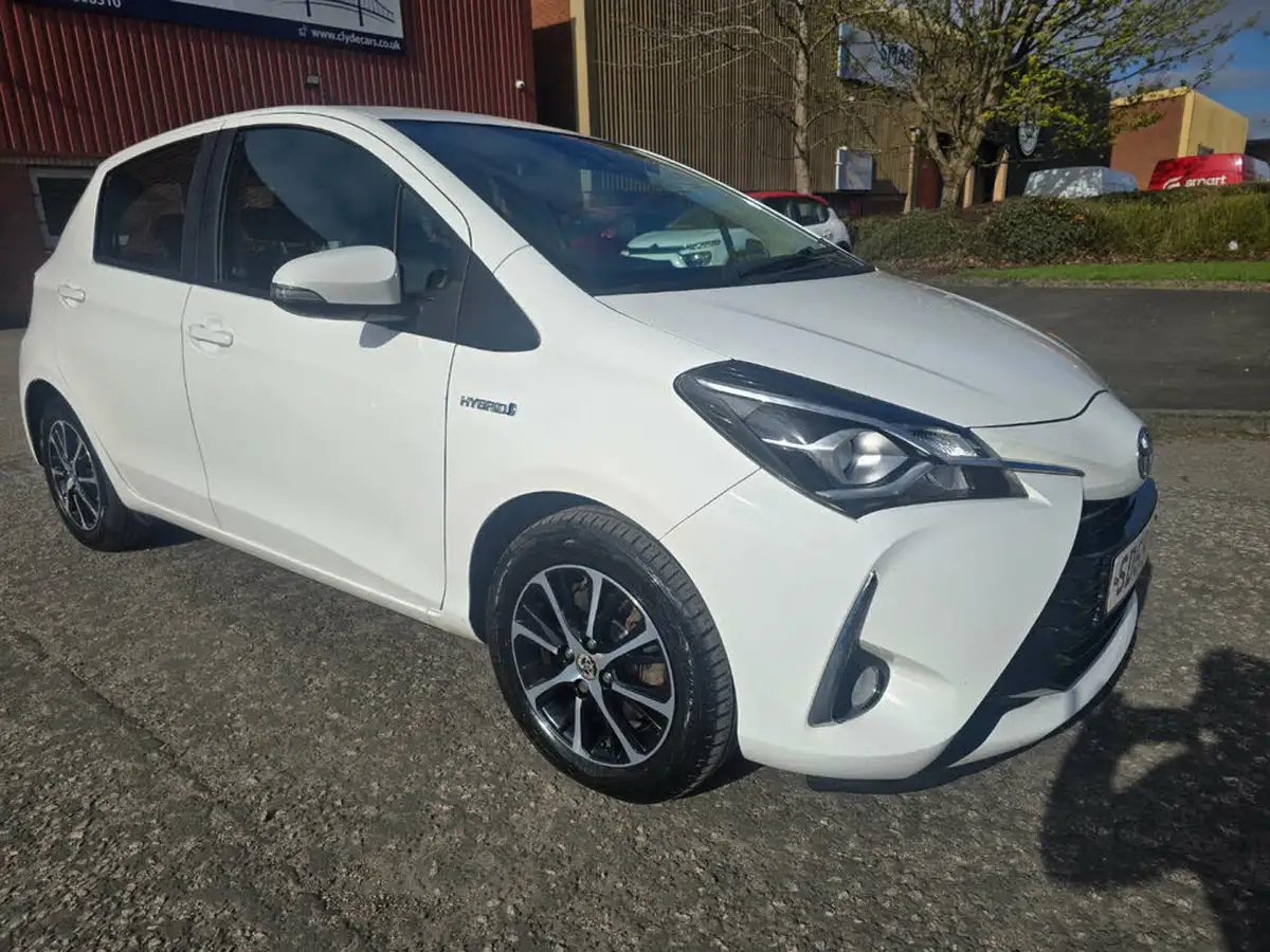 2019-toyota-yaris-15-vvt-i-icon-tech-98bhp-hybrid-1497cc-e-cvt-big-20