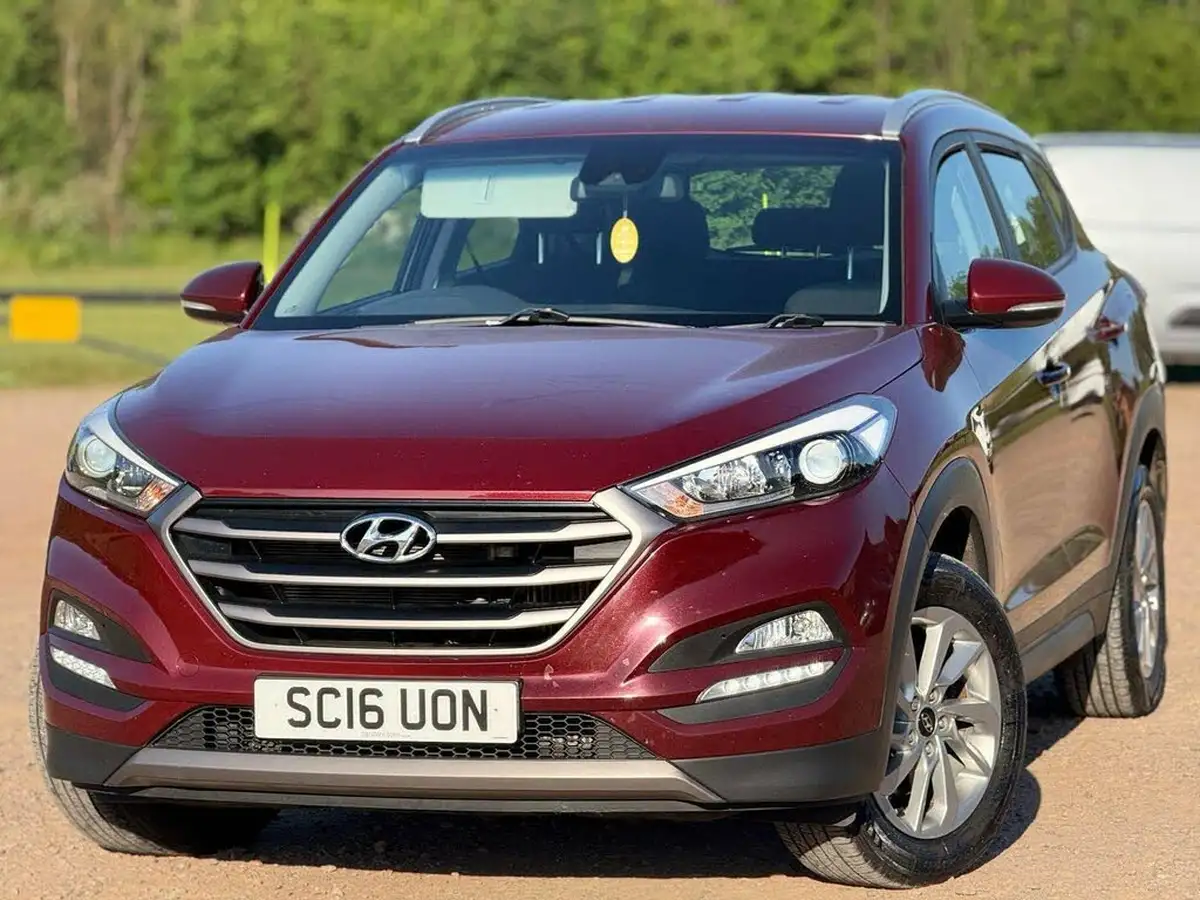 2016-hyundai-tucson-17crdi-blue-drive-se-nav-116ps-big-2