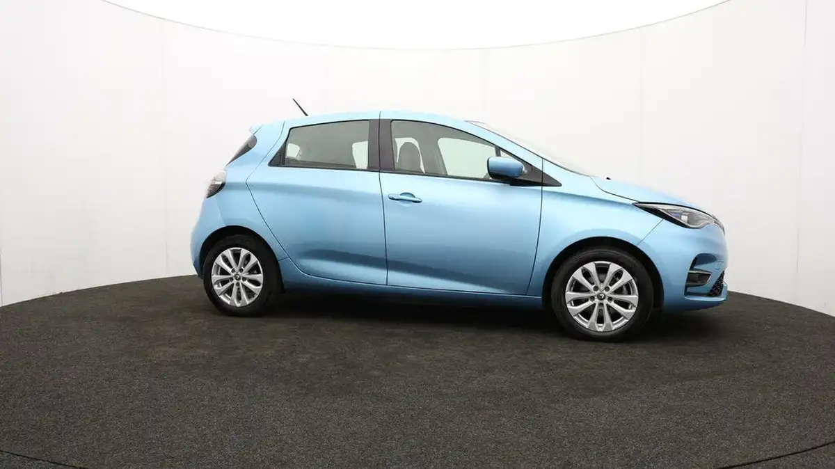 2021-renault-zoe-e-iconic-135ps-r135ev50-rapid-charge-big-41