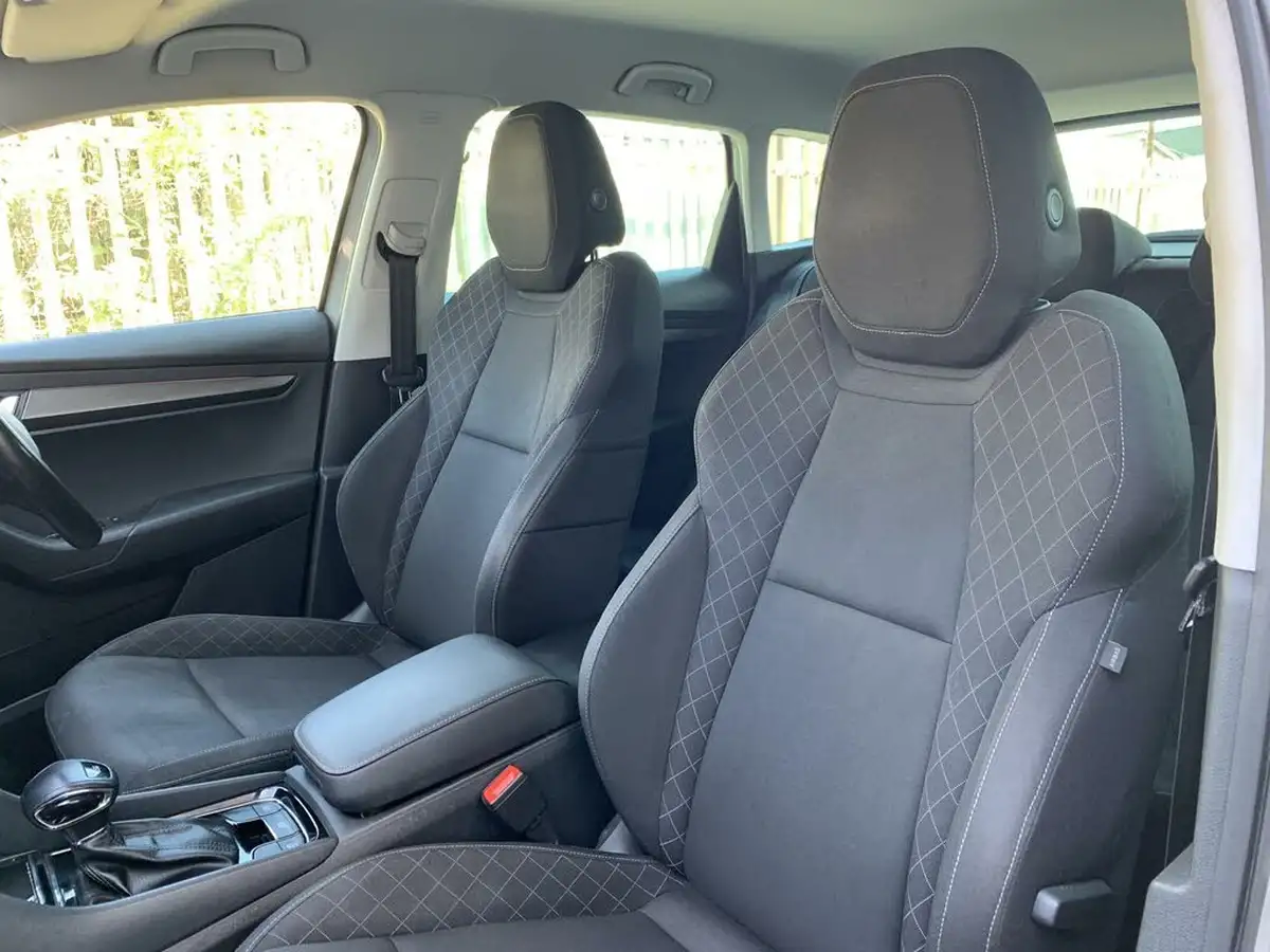 2018-skoda-karoq-16tdi-se-technology-ss-1598cc-dsg-big-11