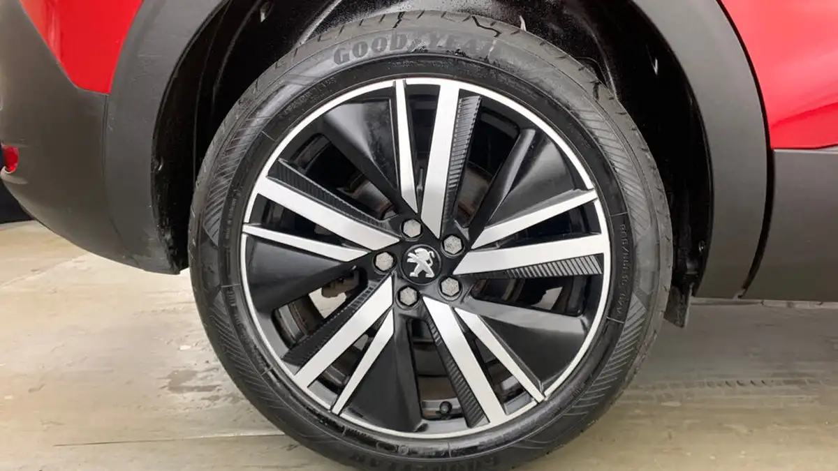 2021-peugeot-5008-suv-12-puretech-gt-premium-big-21